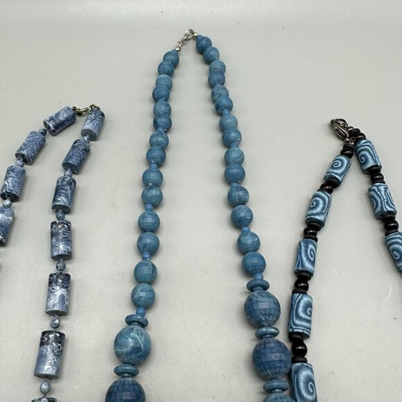 3/$30 Blue Beaded Necklace Lot Mixed Shapes Matte Finish Costume Jewelry - Picture 8 of 13